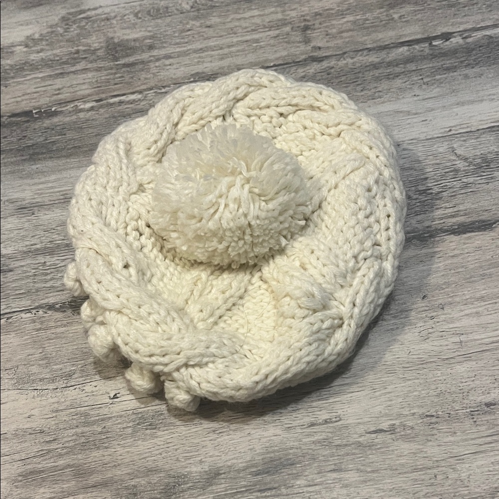 Cozy Cream Knit Beret